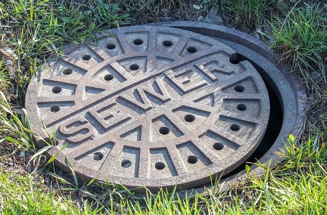 What Should You Expect From Commercial Sewer Cleaning